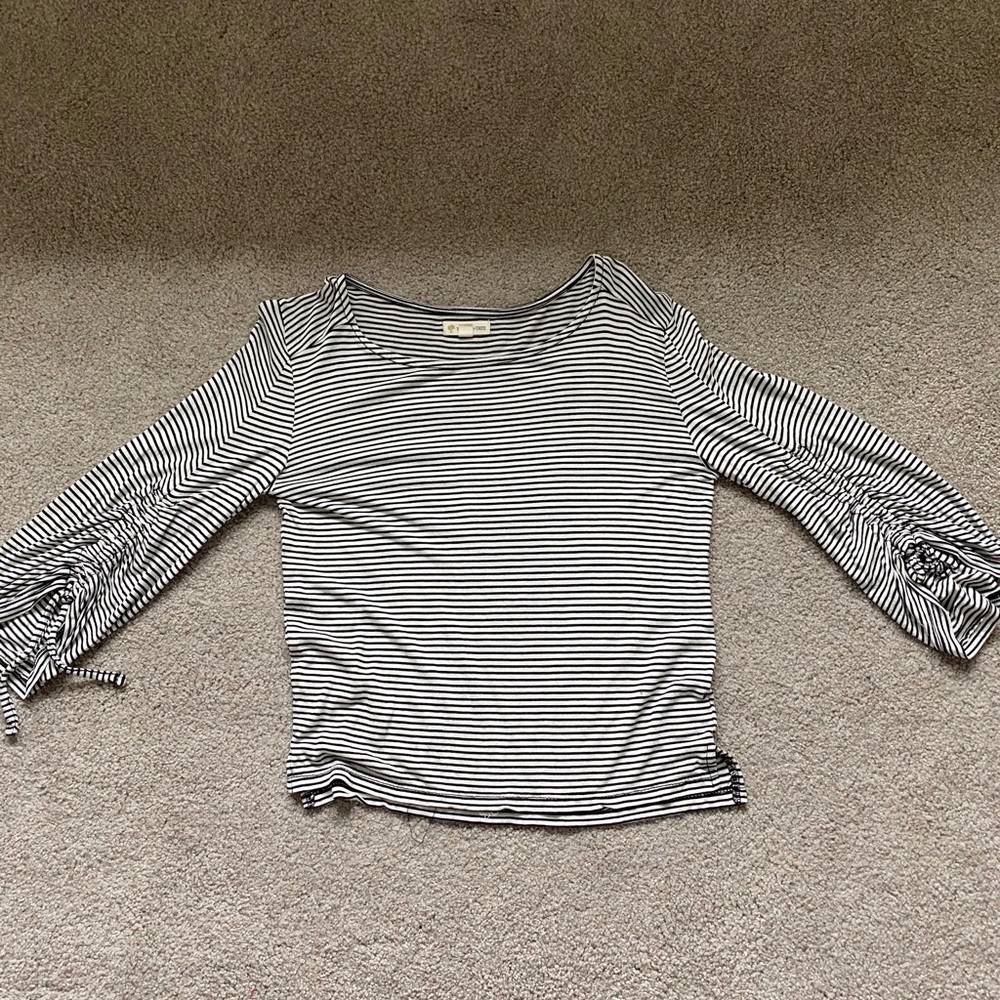 Black and White Striped Top | GIRLS